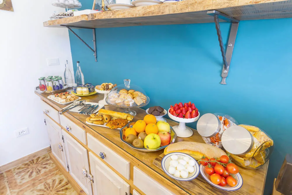 Sala comune per la colazione del B&B Villa Ginevra a Otranto (foto 6)