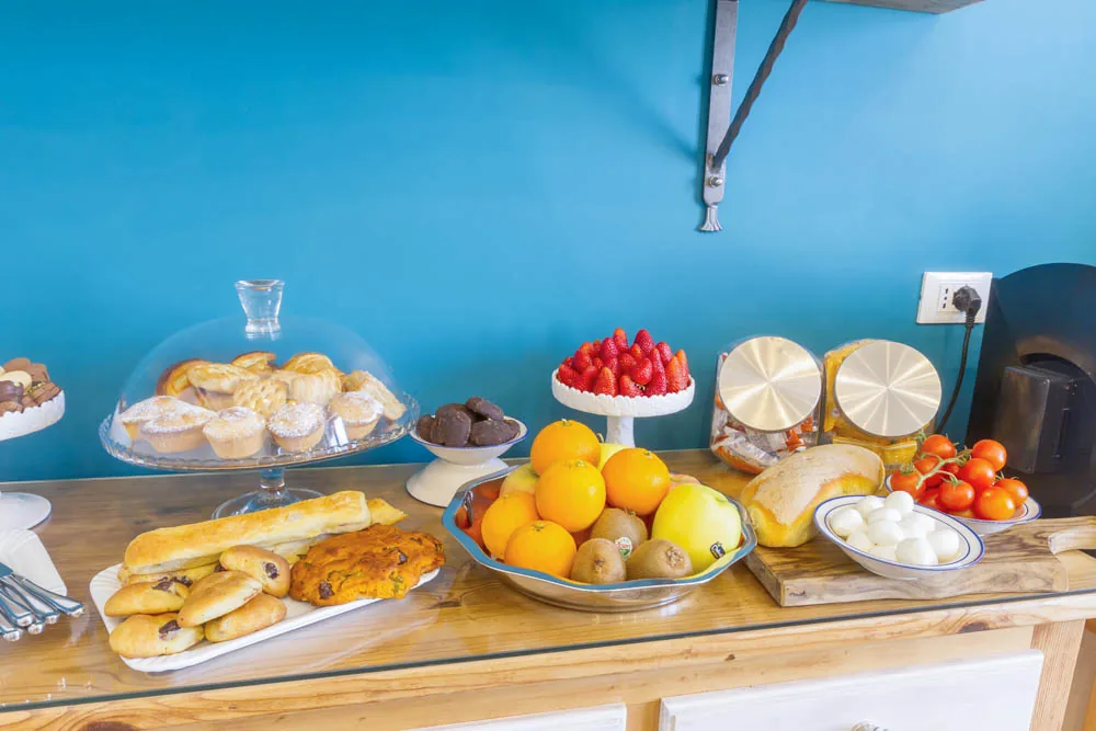 Sala comune per la colazione del B&B Villa Ginevra a Otranto (foto 8)